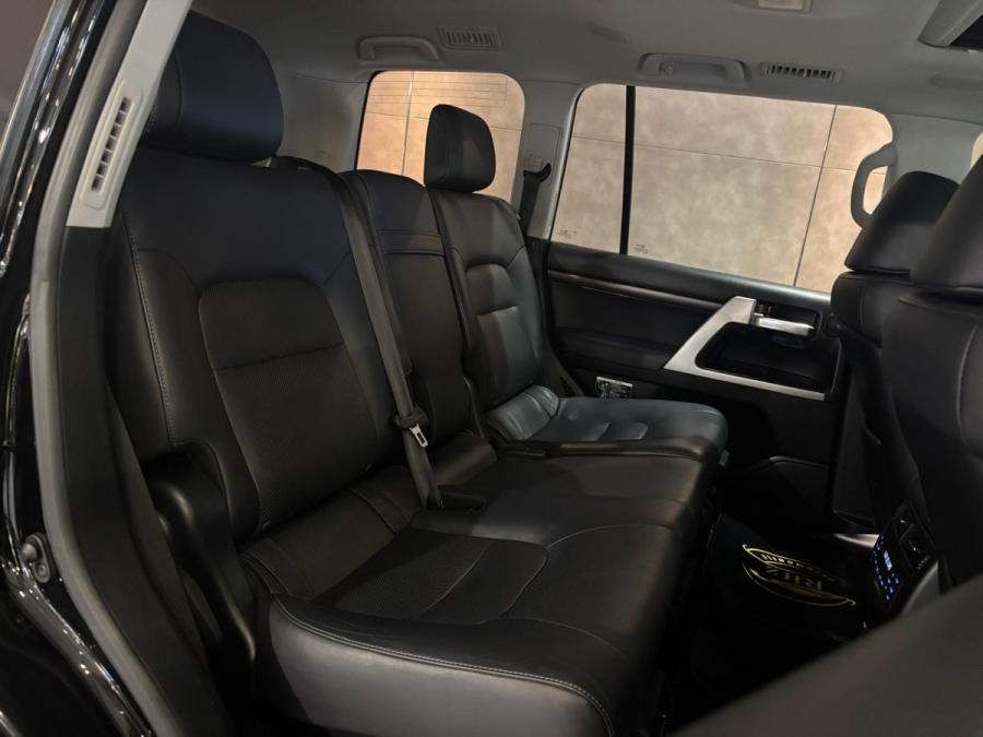 LAND CRUISER ZX - Image 6
